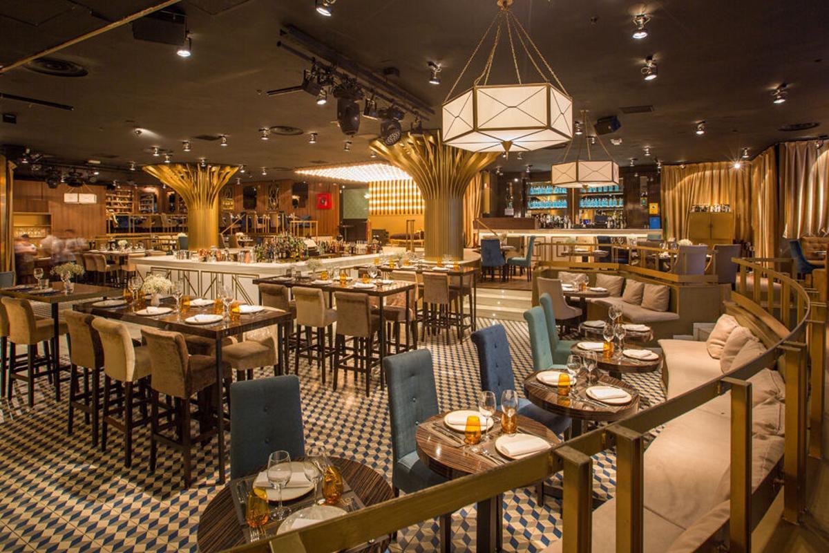 ONBARCELONA ON BARCELONA Hay que cambiar la foto metida en el visitar barcelona sobre dinner shows (está caducada) y meter esta primera imagen del local gatsby