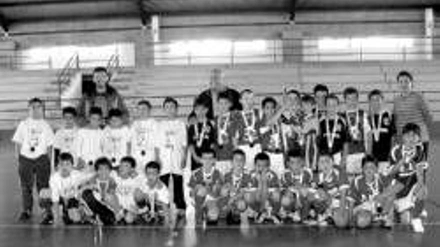 Los benjamines de fútbol sala de la zona de Valencia de Alcántara