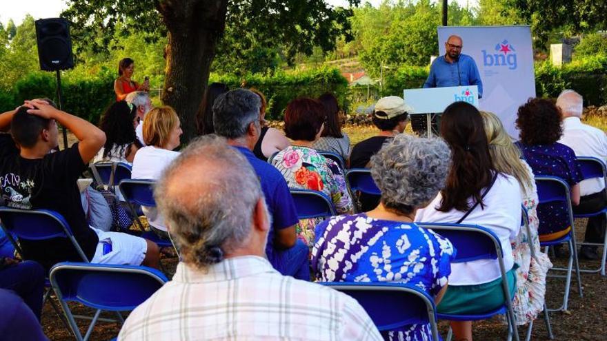 O Bloque amiense lembrou os once Homiños de Boimorto, asasinados hai 87 anos en Os Batáns