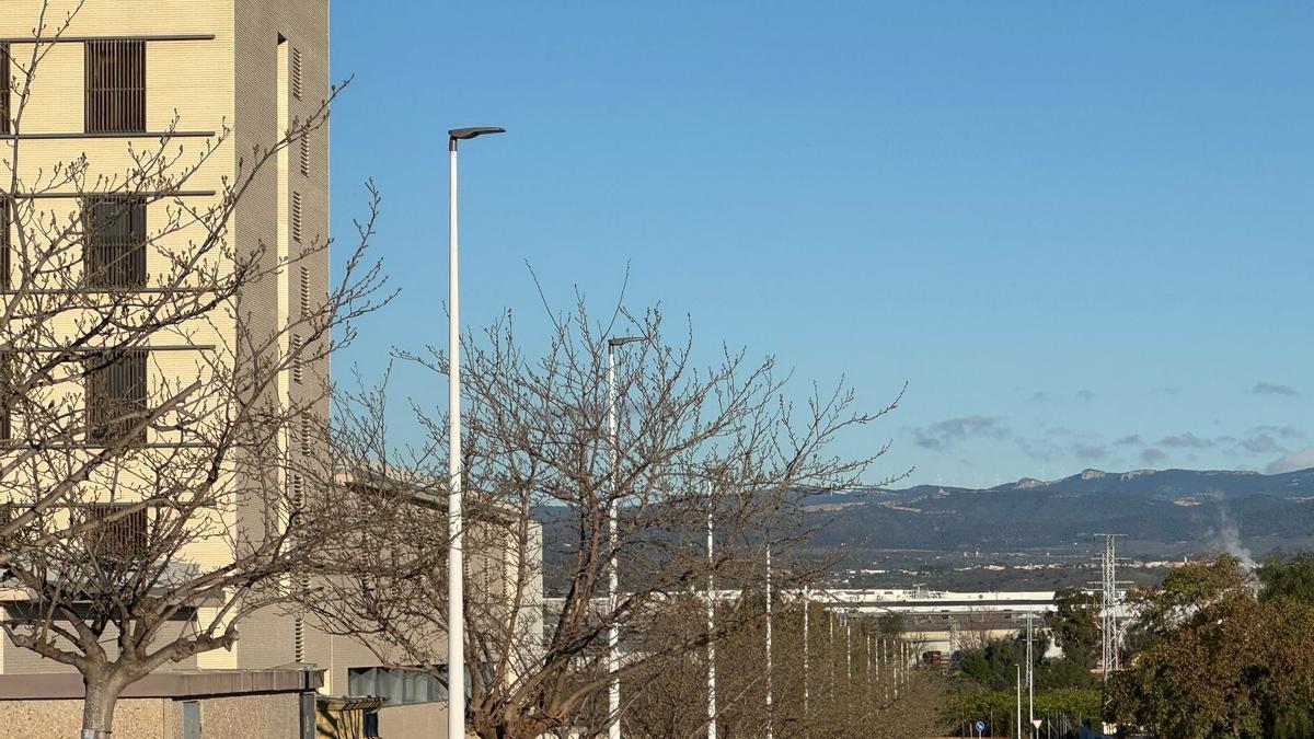 Renovación de las luminarias en el hospital de Llíria.