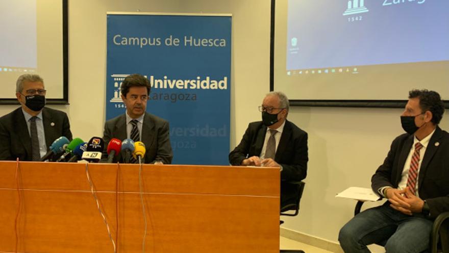 Luis Felipe y José Antonio Mayoral en la reunión de esta mañana