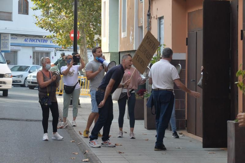 Cacerolada en Santa Brígida