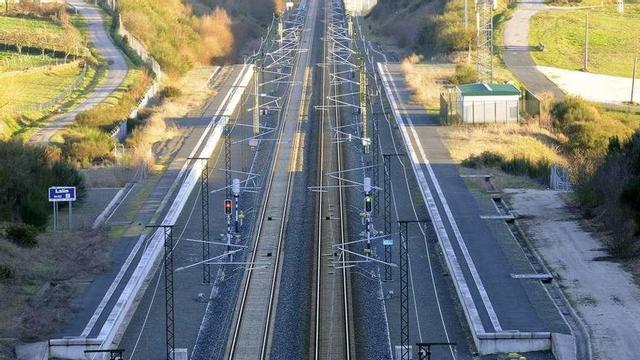 Vista actual del PAET de Botos, en donde se había barajado habilitar un apeadero. // Bernabé/Javier Lalín