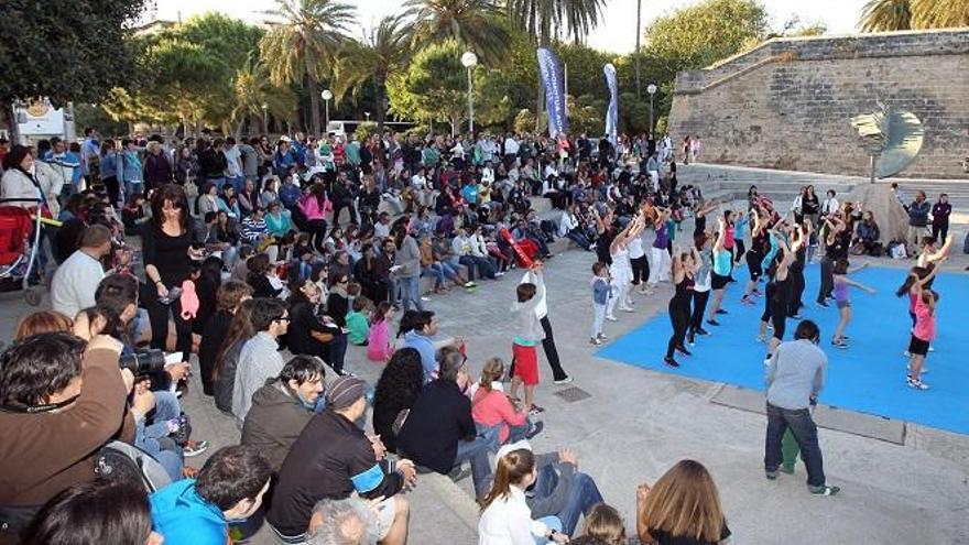 Dos días de música y baile en el Parc de la Mar con el festival Actúa