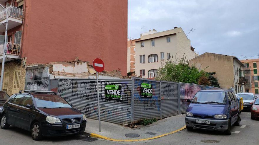 El solar que se expropiará, en la calle Rodríguez Arias esquina con Alòs.