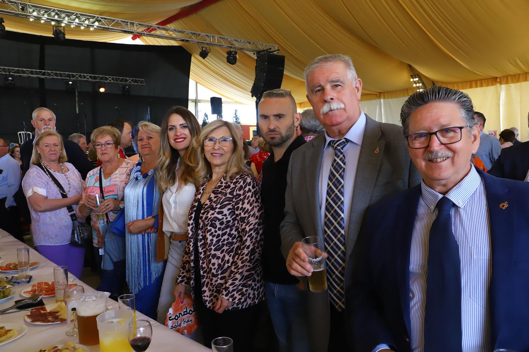 La recepción de la Federación de Peñas Cordobesas en la Feria de Córdoba en imágenes