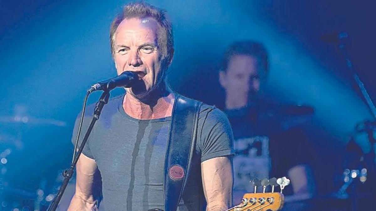 Sting, en pleno concierto en el Teatro Real de Madrid.