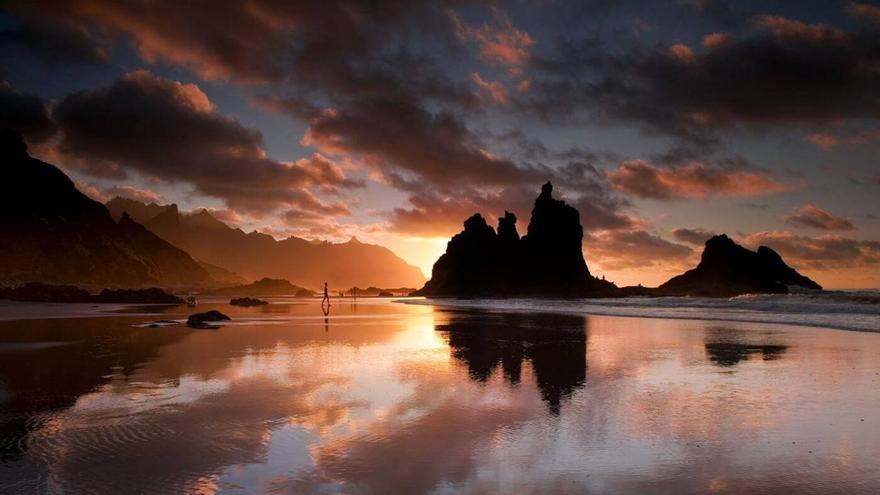 Dónde ver el mejor atardecer en la playa en Tenerife