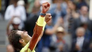 Rafa Nadal celebra el triunfo en la final de Roland Garros.