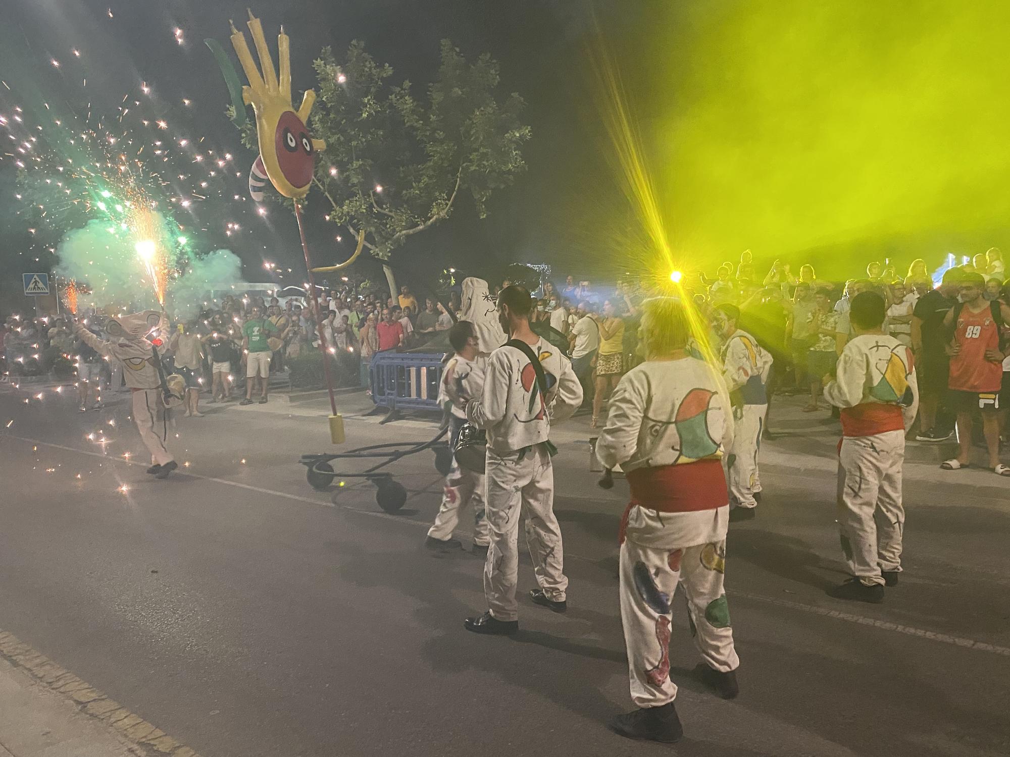 Fuego y música de Xarxa Teatro para estrenar el verano en Peñíscola