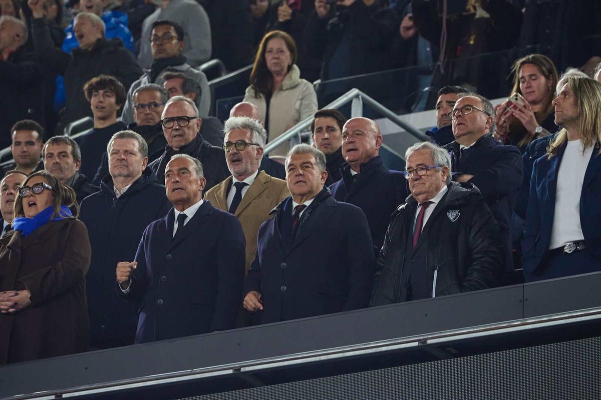 Imagen del palco del Spotify Camp Nou en el Barça - Osasuna