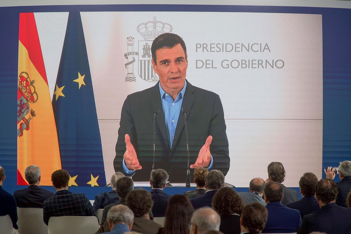 Pedro Sánchez clausura el Foro La Toja.