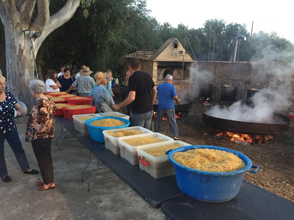 Festes des Vermar 2022: Más de 3.000 personas disfrutan de la ‘Fideuada’ de Binissalem