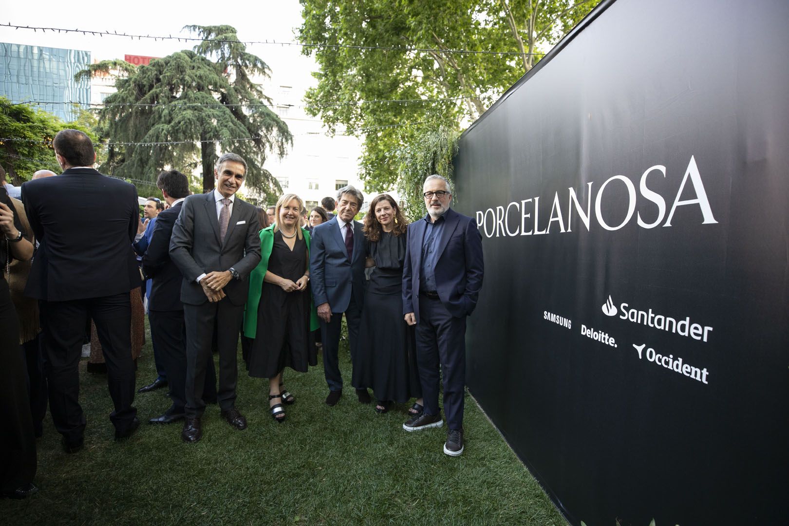 H�ctor Colonques Moreno, junto al jurado de los XV Premios Porcelanosa.jpg