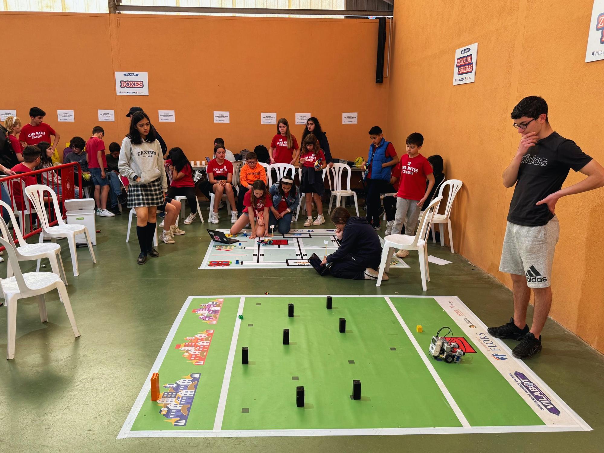Las imágenes del exitoro concurso de robótica Vilabot de Vila-real
