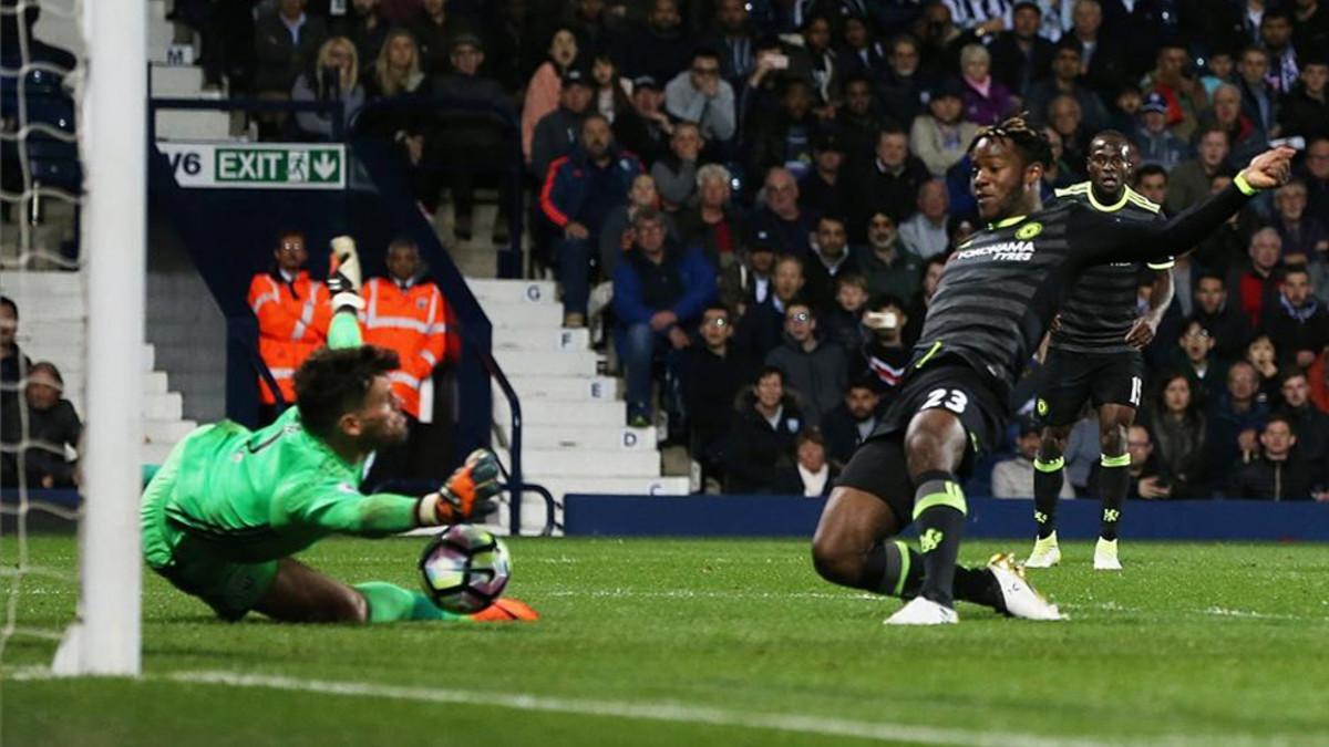 Batshuayi firmó el único tanto del partido ante el West Brom