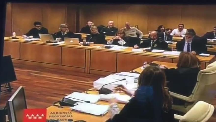 Confusión en el tribunal del caso Espías por la incomparecencia de Ignacio González