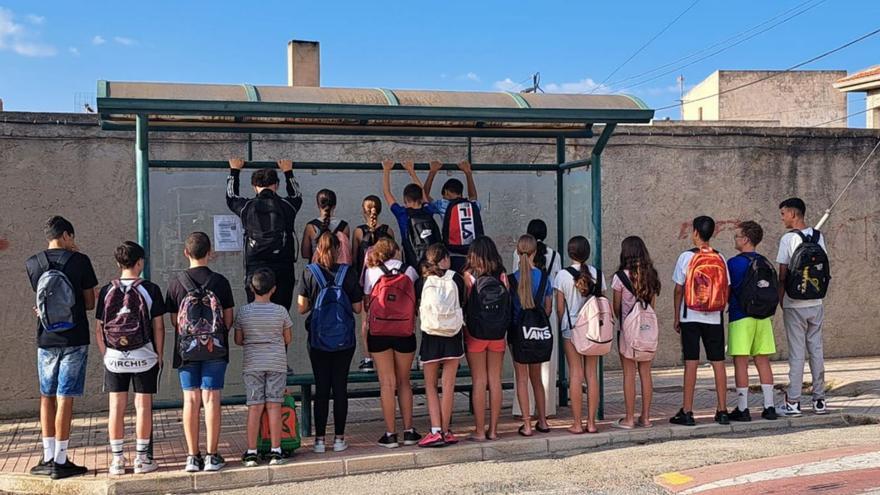 Estudiantes de La Aljorra y La Manga siguen sin servicio de transporte escolar