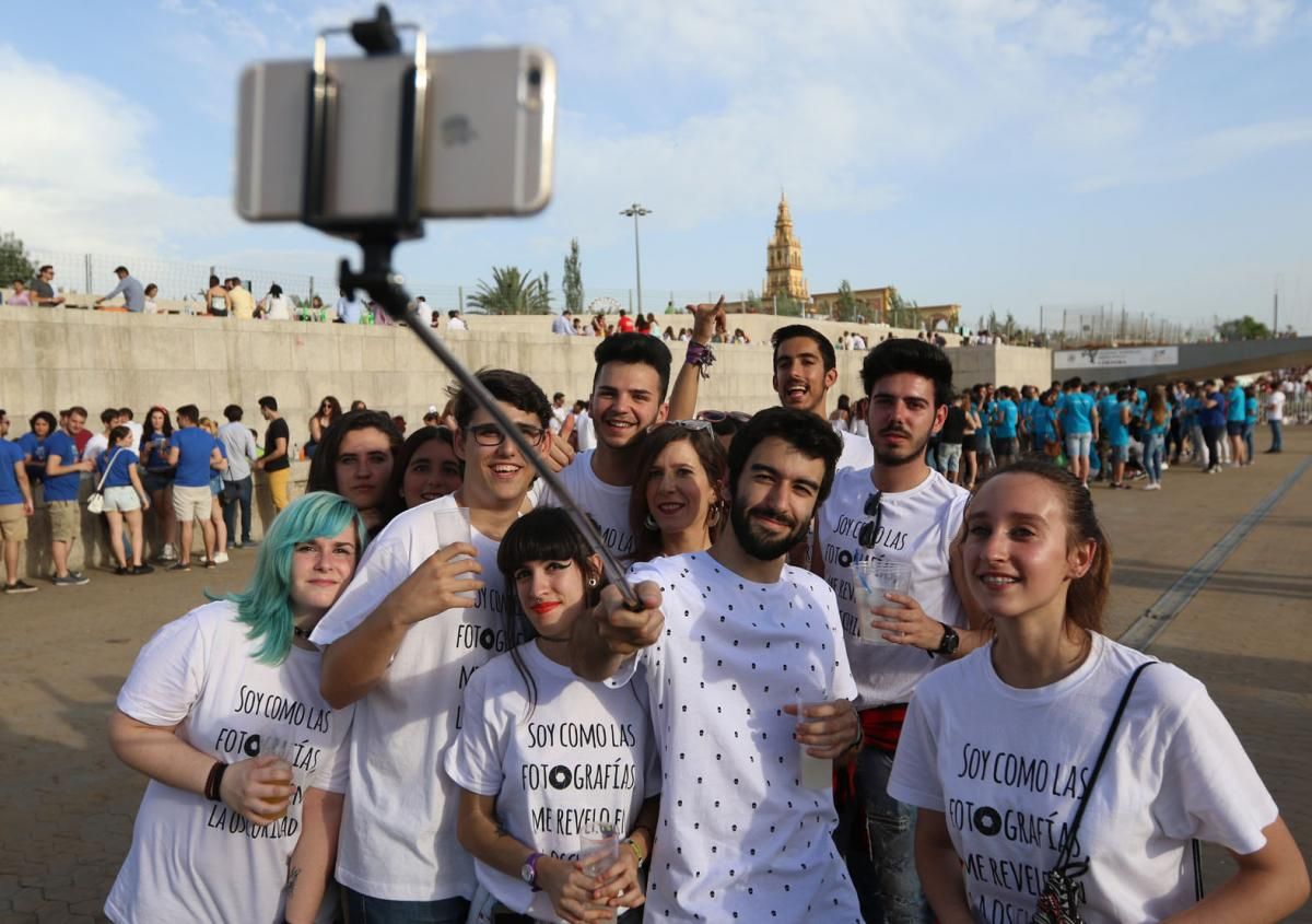 Fotogalería / El macrobotellón en El Arenal