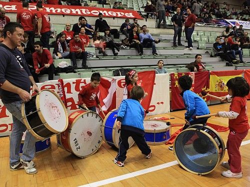 Partido entre el UCAM-Murcia y el Joventut de Badalona