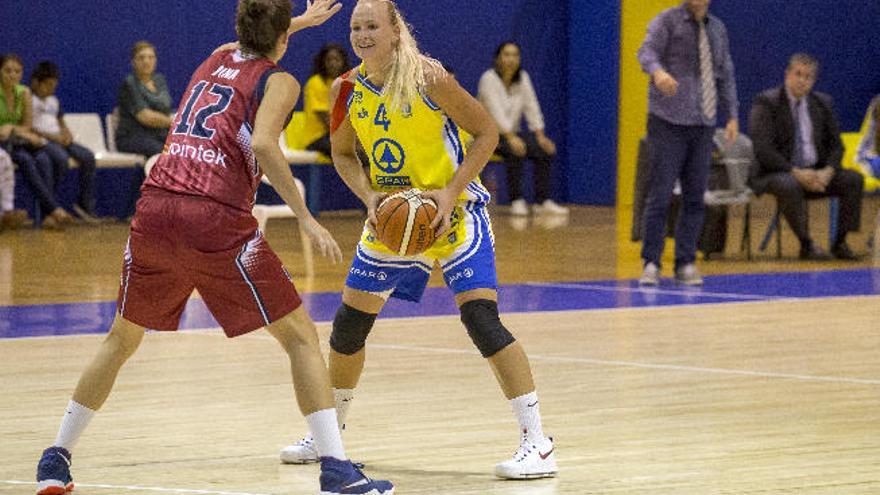 Michaela Stejskalova durante un partido con el SPAR Gran Canaria