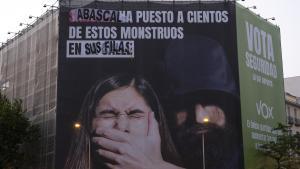 Imagen de la lona de Vox boicoteada en Madrid.