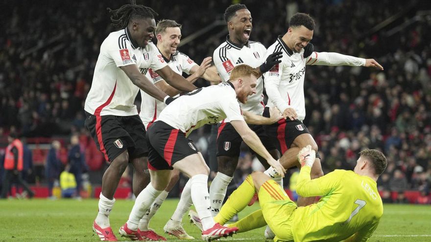 Leno echa al United de la Copa