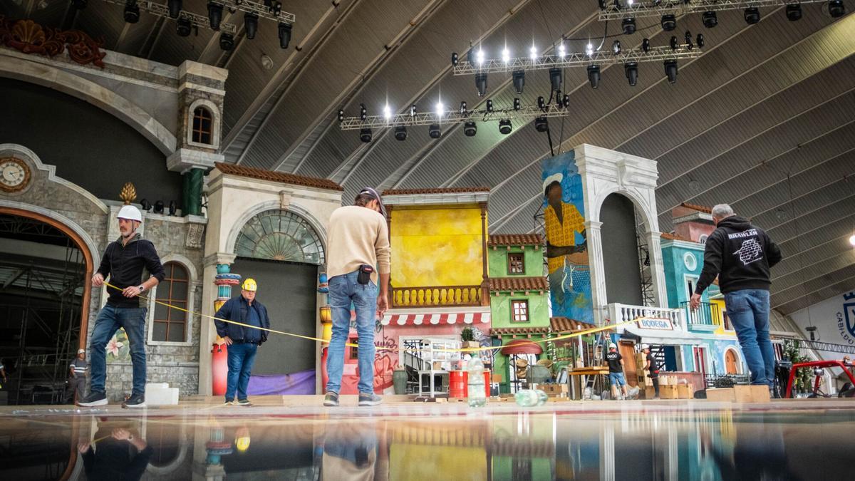 El escenario del Carnaval de Santa Cruz, encaminado para este viernes
