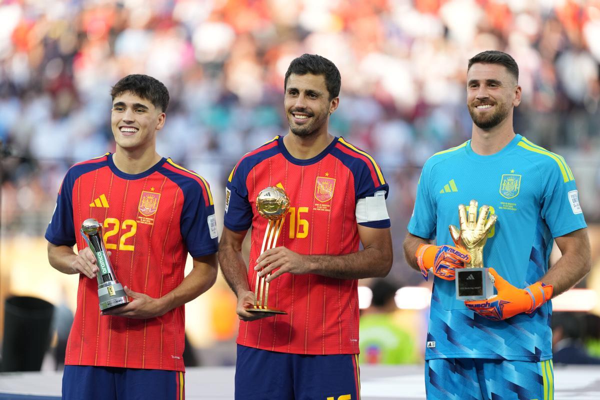 Les imatges de Pau Cubarsí, el primer gironí que guanya el Mundial