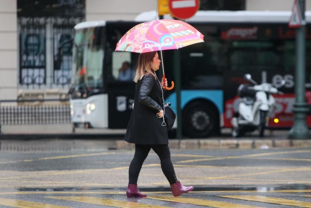 La lluvia llega a Málaga.