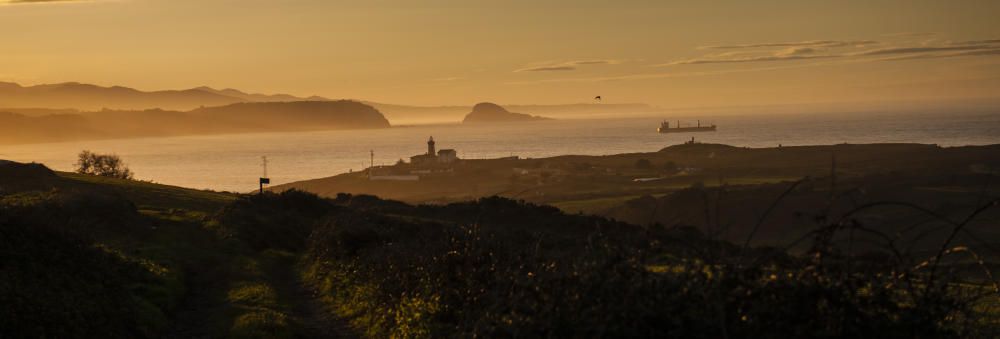 Las preciosas imágenes que dejan los faros de Asturias