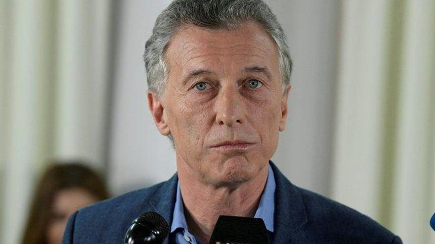 Macri felicita a Fernández por triunfo y lo invita a desayunar este lunes