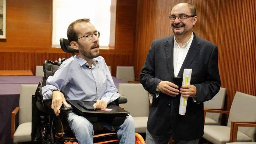 Echenique advierte a Lambán: &quot;Si Rajoy gobierna habrá consecuencias en Aragón&quot;