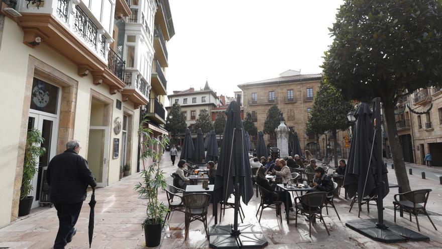 "Las terrazas a dos aguas no taparían las vistas del Antiguo", dice el edil de Turismo de Oviedo