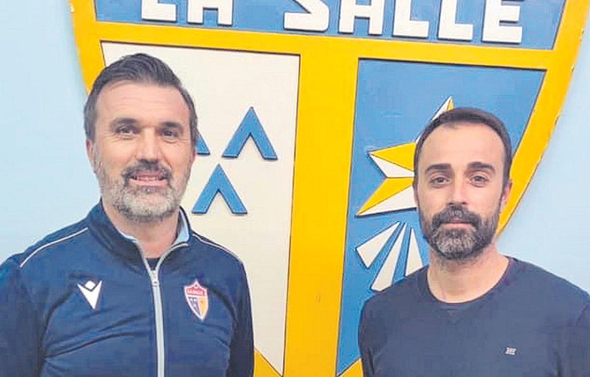 El técnico Santi Miralles (i) en su presentación con la SD La Salle.