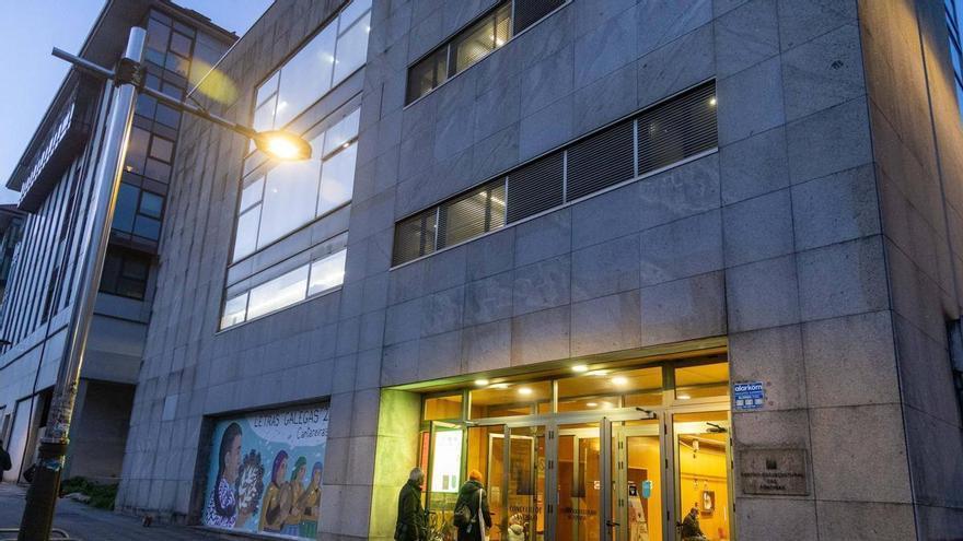 As familias organízanse para manter abertas as aulas de xogo do CSC de Fontiñas