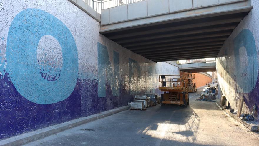 Onda reabrirá su renovado túnel para la Fira: las obras del mural cerámico encaran la recta final