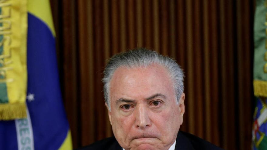 Brasil investigará a ocho ministros de Michel Temer