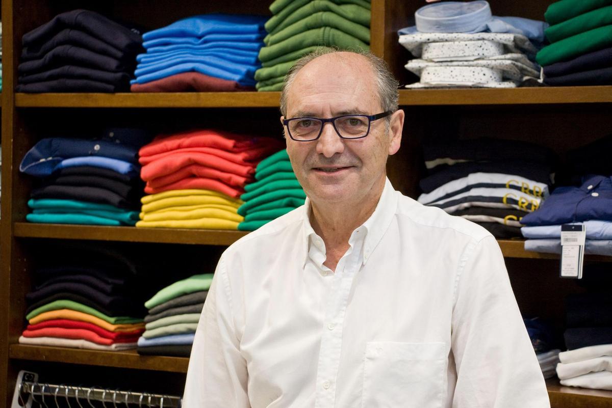 Bernardo Gutiérrez, en su tienda en una foto de archivo.