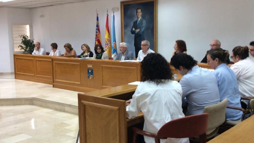 El gobierno vuelve a quedar en minoría con la abstención de Sueña Torrevieja