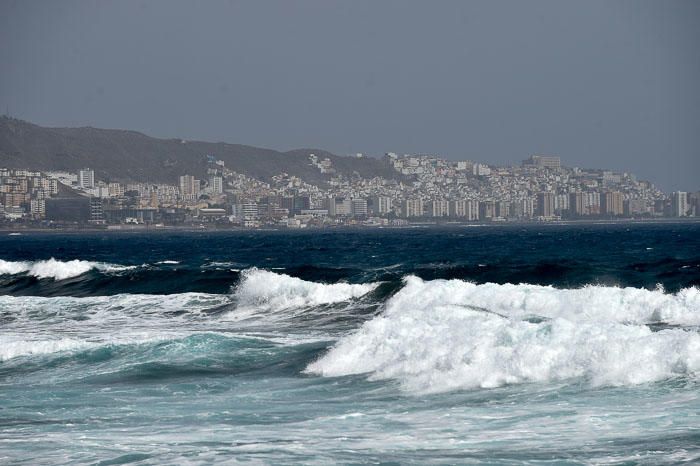 METEOROLOGIA. TIEMPO. CALOR Y OLAS