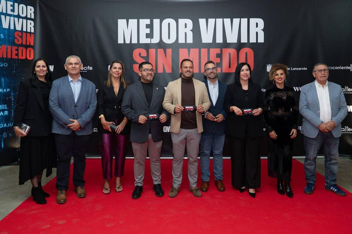 Rosana presenta en Arrecife el primer episodio de su docuserie