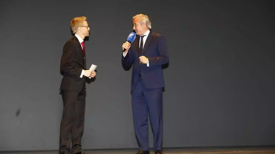 Entrevista a Jorge Azcón, alcalde de Zaragoza, en la gala Aragoneses del Año 2023