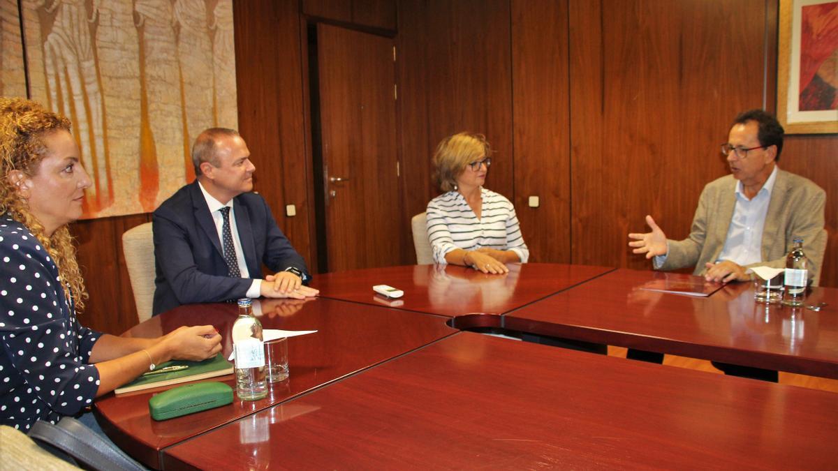 Hidalgo se reúne con el nuevo director de la Real Sociedad Económica de Amigos del País de Gran Canaria
