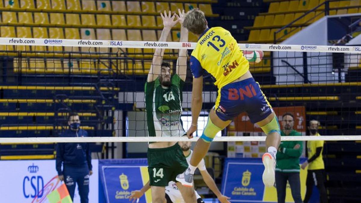 Unicaja Costa de Almería - CV Guaguas