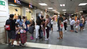 Fluïdesa el primer dia per a la retirada dels abonaments gratuïts de Rodalies