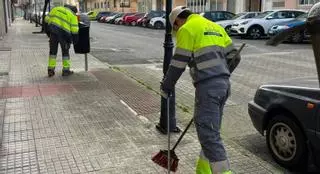 La empresa de limpieza viaria prepara una demanda a Cambre por 8 meses de impagos