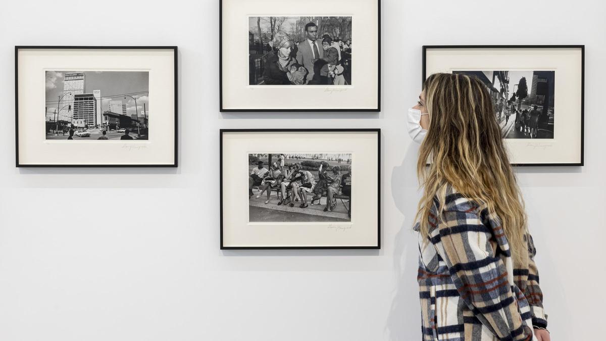 Visita a la exposición de Per amor a l&#039;art en Bombas Gens.