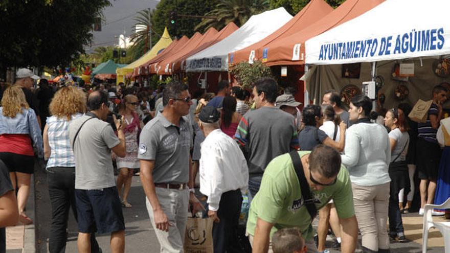La Feria del Sureste deja sin puesto a 50 artesanos por la falta de espacio