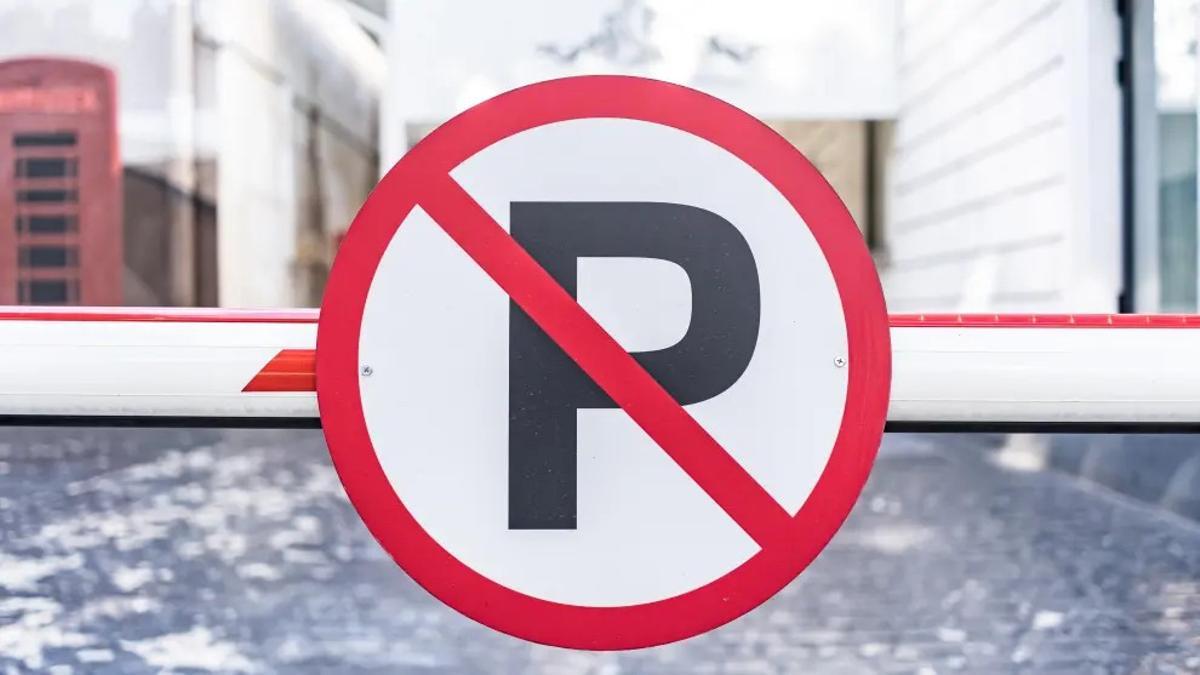 Los aparcamientos están prohibiendo la entrada a los vehículos eléctricos por lo sucedido en Alcorcón